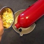 Ajouter le beurre froid coupé en dès