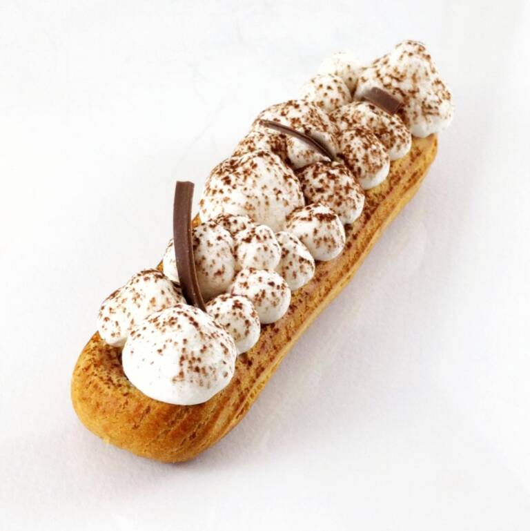 éclair tiramisu