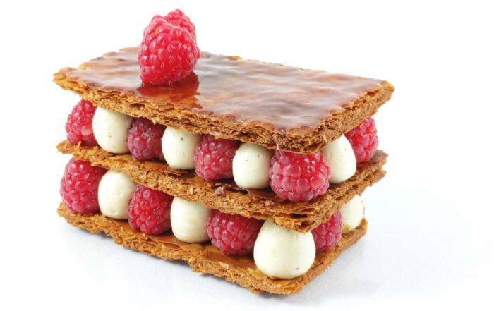 Millefeuille framboise et crème légère vanille