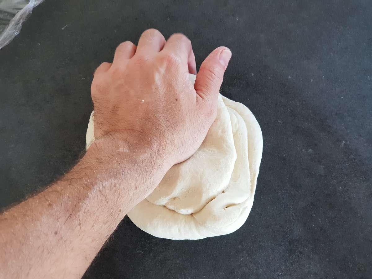 Recette Pâte à Pizza (Croustillante & Moelleuse) — maPatisserie.fr
