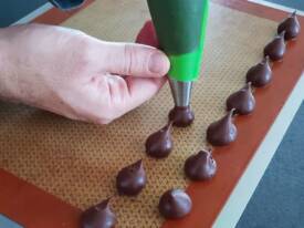 Pocher vos truffes d'une taille d'une grosse noisette