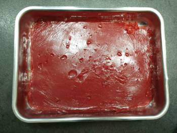 Voilà la résultat de la pâte de fruit fraise froide.