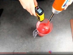 Controler la température (~ 30°C) et la texture à l'aide d'une spatule