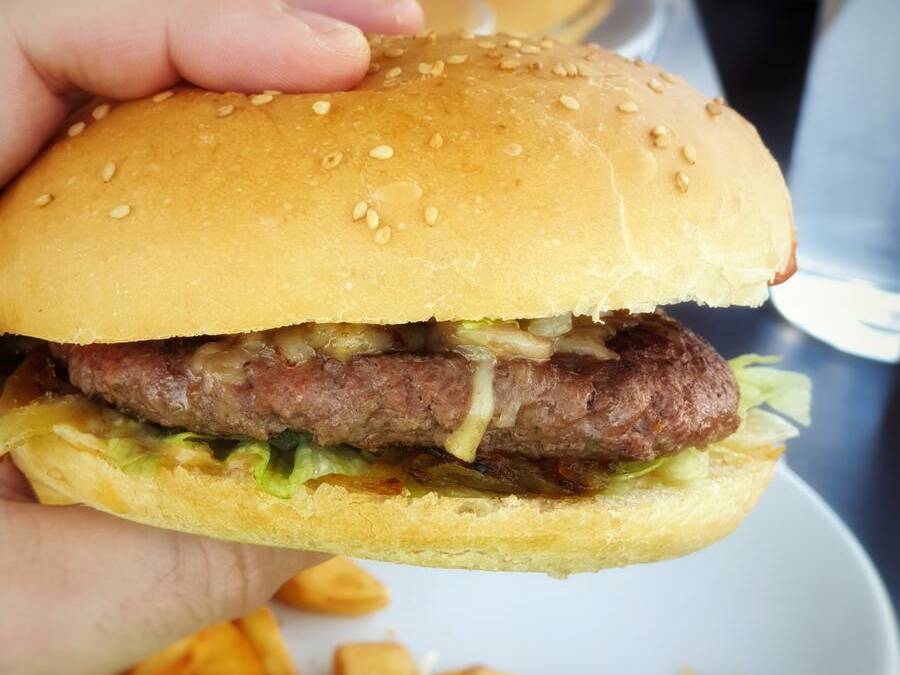 Votre pain hamburger est prêt à recevoir la garniture de votre choix ;)