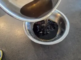 Verser ensuite sur votre alcool préféré le cas échéant