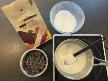 Préparer tous les ingrédients pour cette ganache montée chocolat