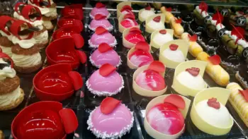 Comment utiliser des décorations alimentaires pour vos pâtisseries ?